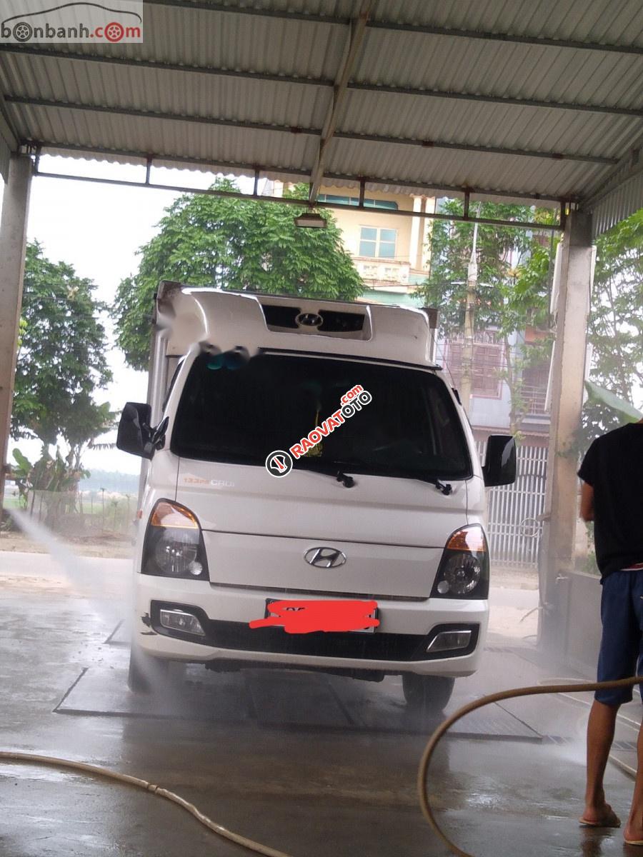 Cần bán xe Hyundai Porter 2012, màu trắng, xe phủ bạt-0