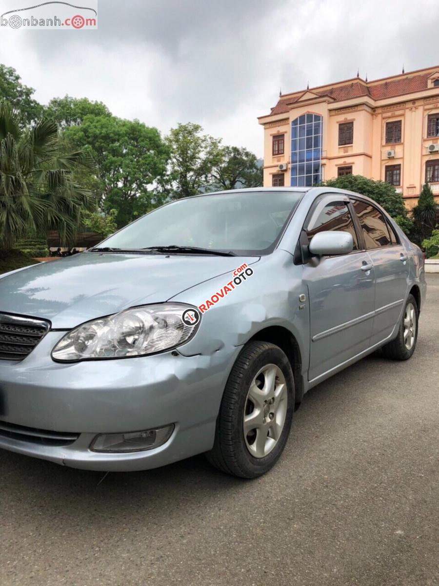 Bán Toyota Corolla altis năm sản xuất 2004, màu bạc, đi êm gầm chắc, còn rất tốt-1