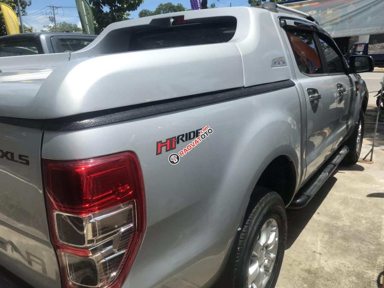 Ford Ranger XLS AT 2015, 4x2, màu bạc - Vay 70% - Nhập khẩu Thái - bảo hành 1 năm-0