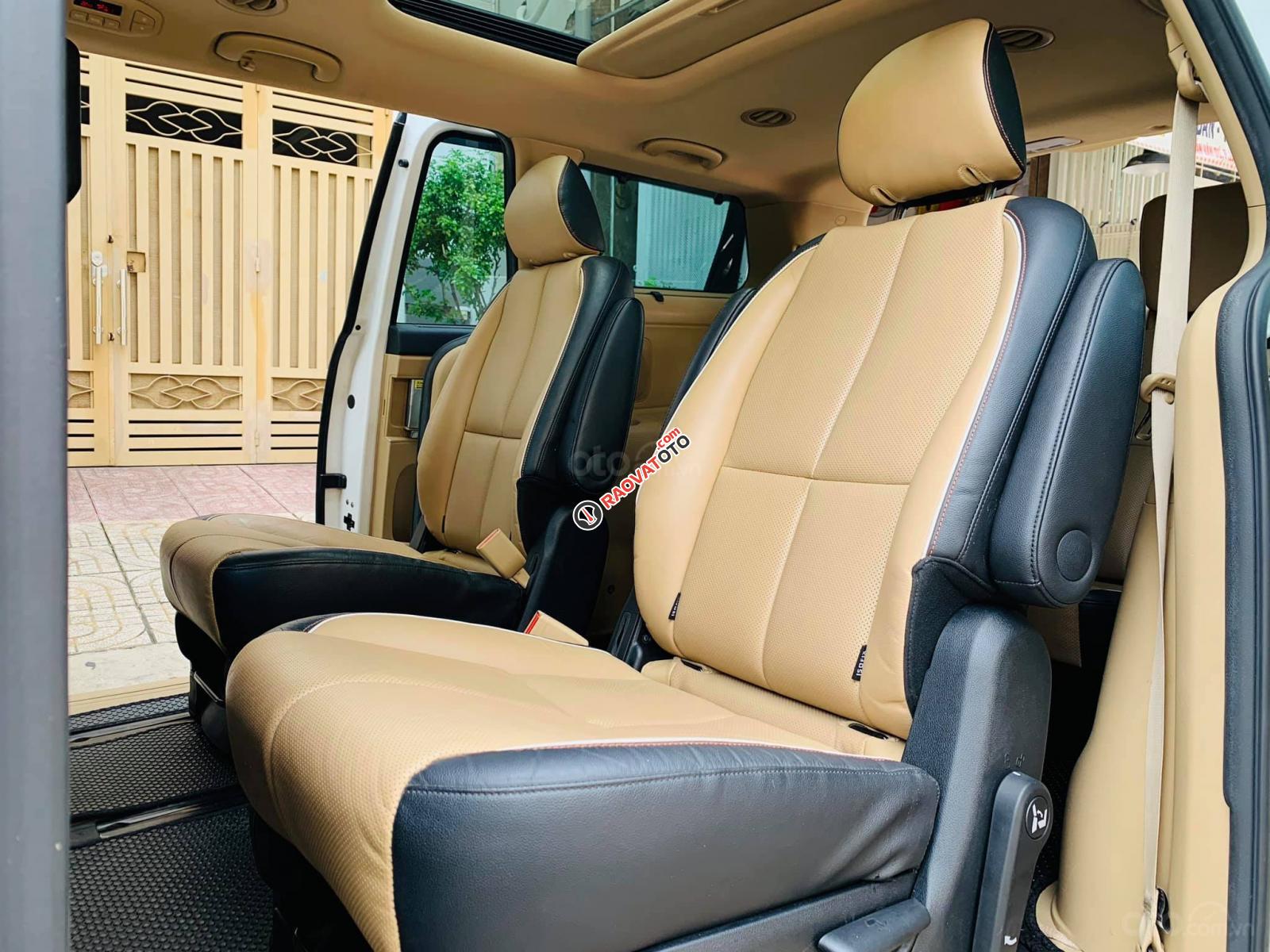 Bán xe Kia Sedona 3.3 GATH 2016, màu trắng, xe gia đình đi ít, giữ gìn, xe như mới-3