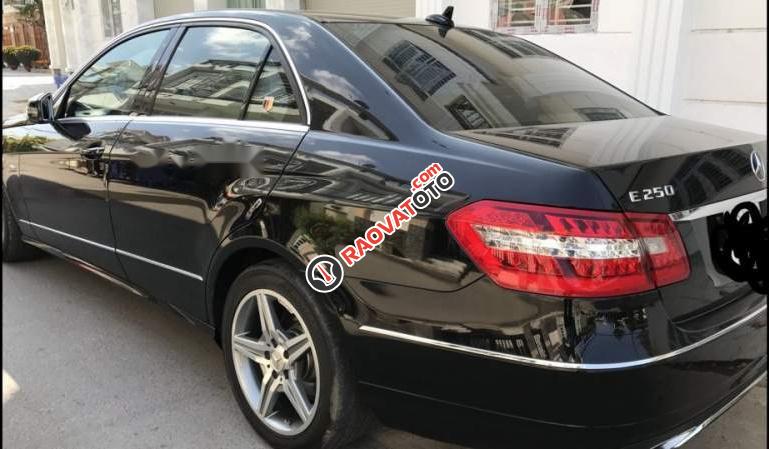 Bán Mercedes E250 đời 2010, màu đen-0