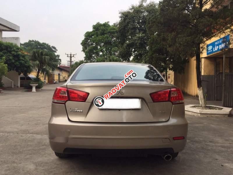 Bán Mitsubishi Lancer sản xuất năm 2011, màu vàng cát, nhập khẩu-4