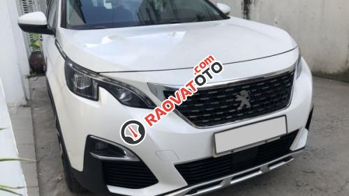 Cần bán xe Peugeot 3008 AT đời 2018, màu trắng chính chủ-9