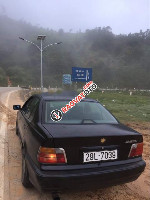 Cần bán lại xe BMW 3 Series 320i sản xuất 1998, màu đen, nhập khẩu giá cạnh tranh-0