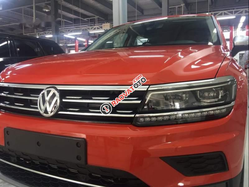 Bán Volkswagen Tiguan đời 2019, màu đỏ, xe nhập-0