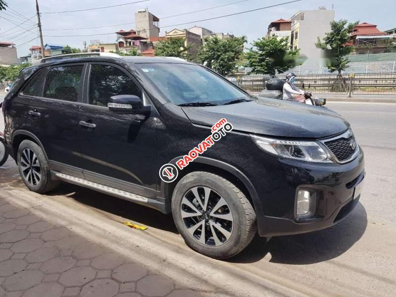 Bán xe Kia Sorento 2.4 đời 2016, màu đen như mới-4