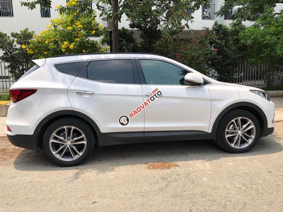 Cần bán xe Hyundai Santa Fe 2.4AT 4WD sản xuất năm 2017, màu trắng-5