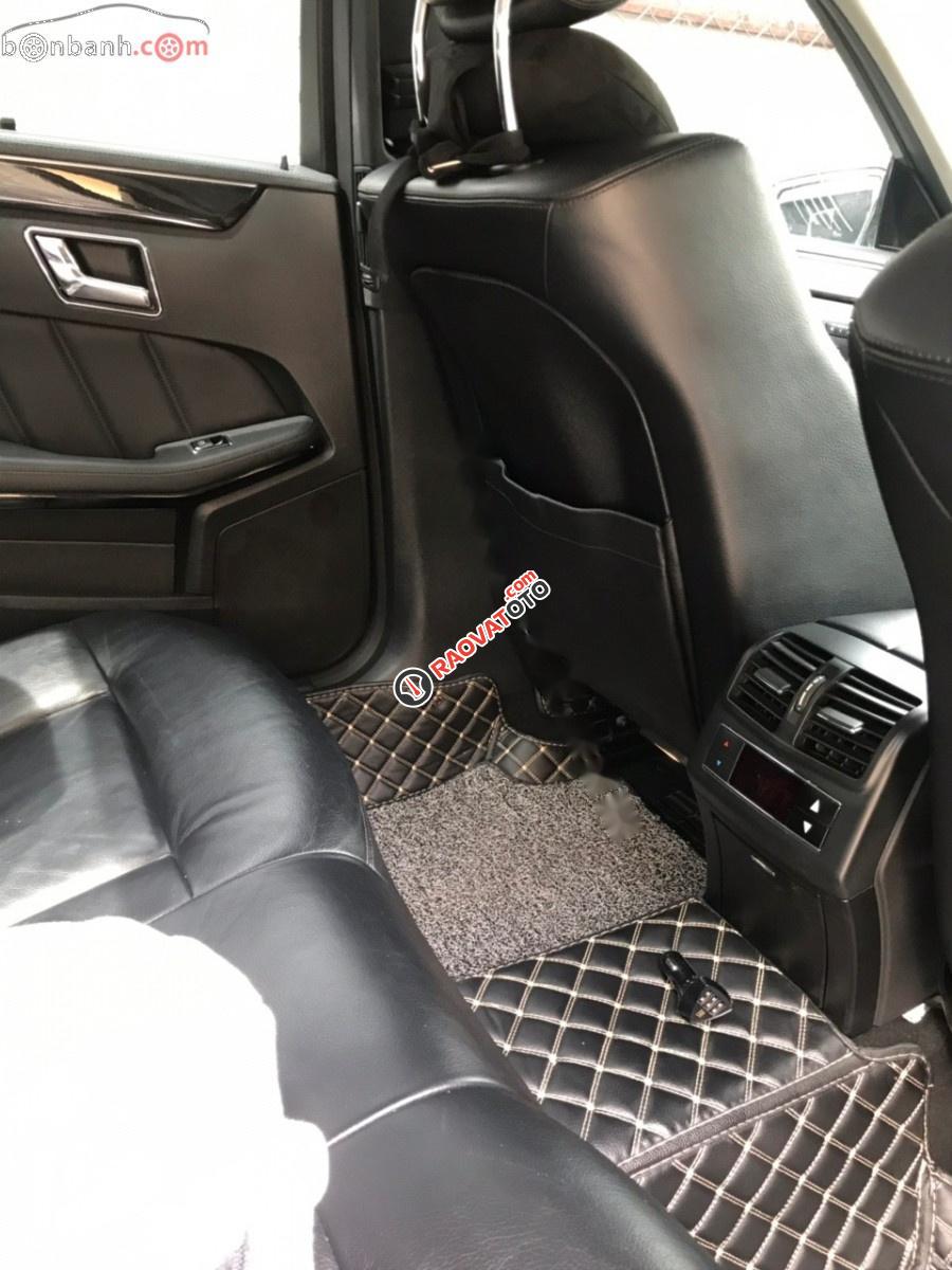 Bán Mercedes E250 sản xuất năm 2011, màu đen, xe như mới -2