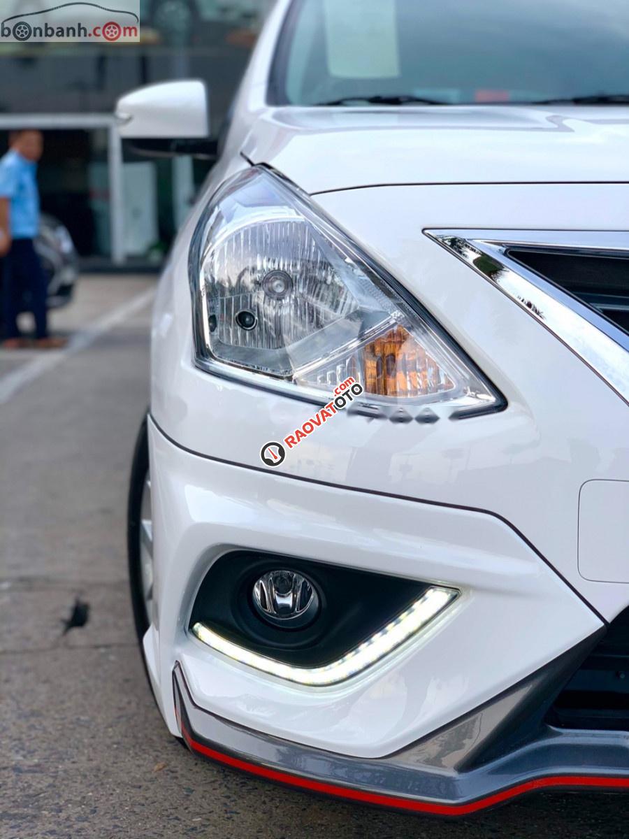 Bán Nissan Sunny XT Premium năm sản xuất 2019, màu trắng -3