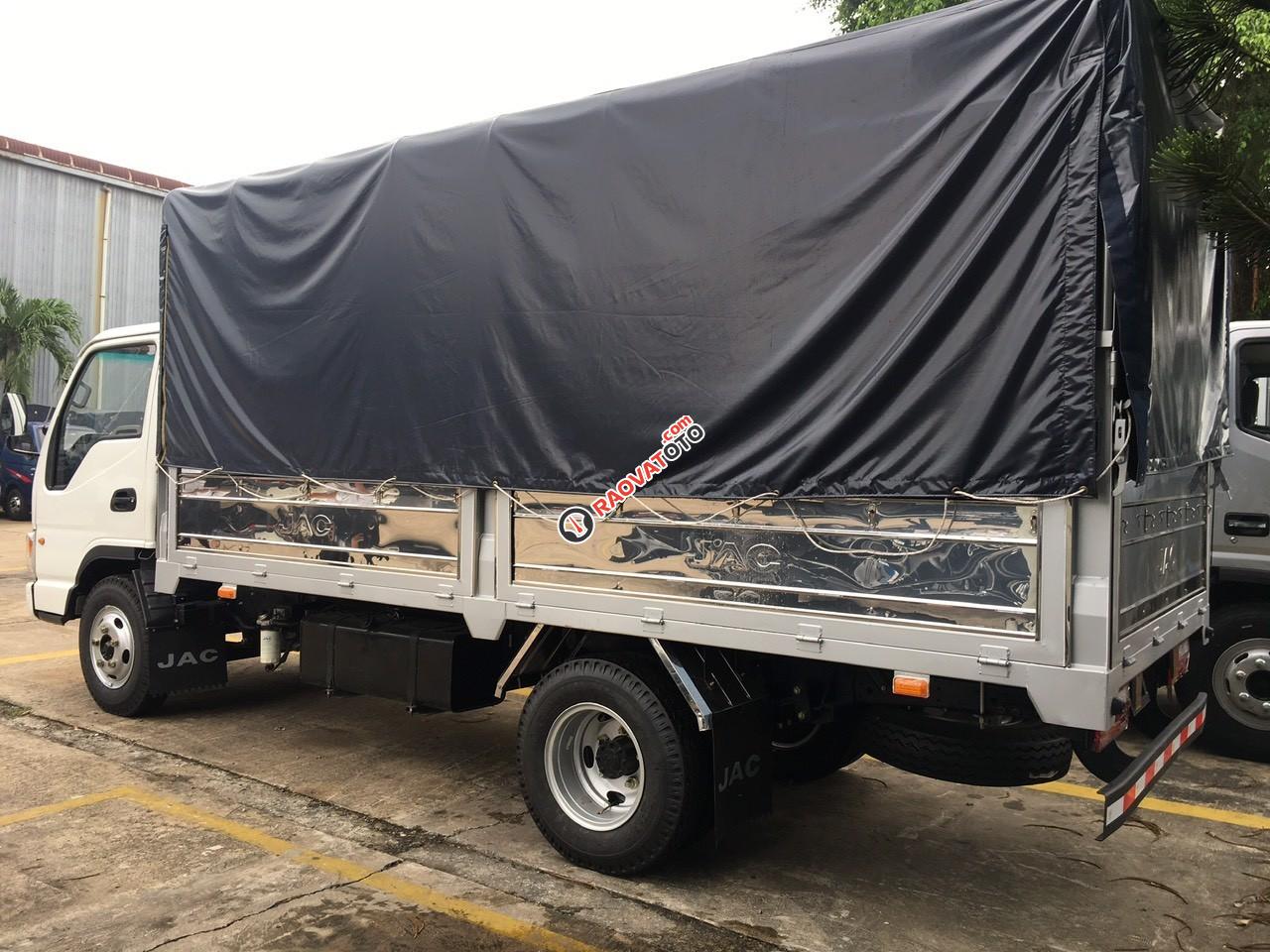 Bán xe tải JAC 2T4 động cơ Isuzu thùng 4m4, nhập 2019-3