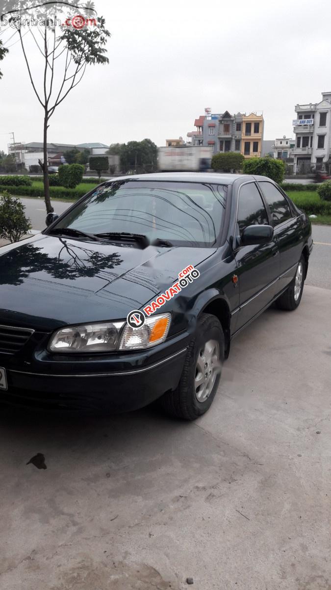 Bán Toyota Camry 3.0 V6 năm sản xuất 2001, màu xanh lam-2