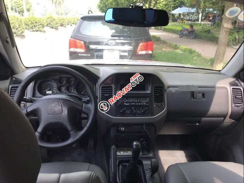 Chính chủ bán Mitsubishi Pajero 3.0 đời 2005, màu bạc, xe nhập-4