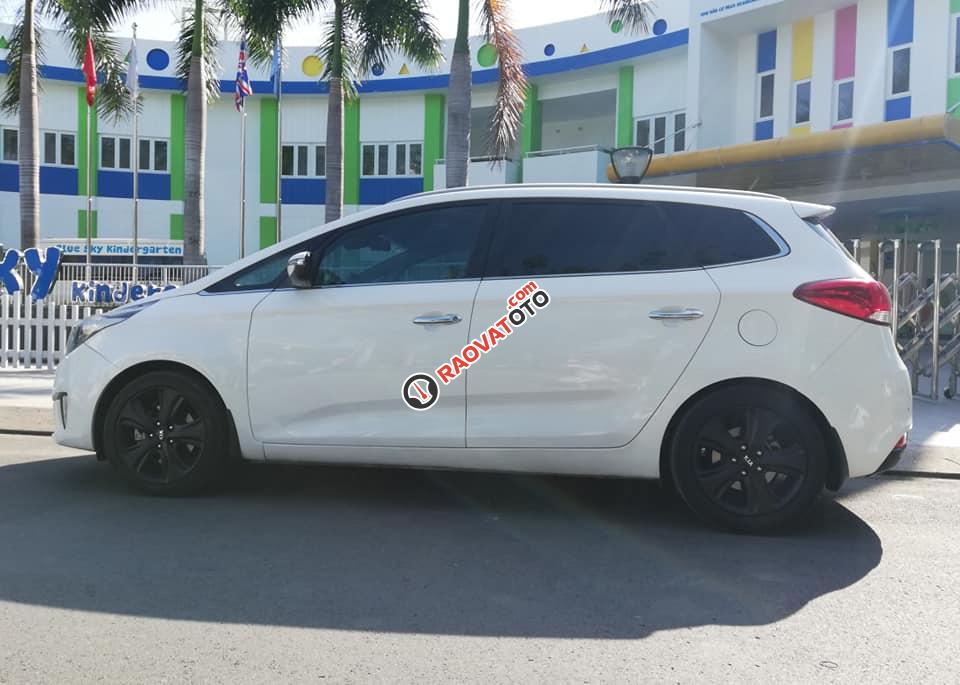 Bán Kia Rondo 2017 tự động dầu màu bạc, xe gia đình chính chủ-5