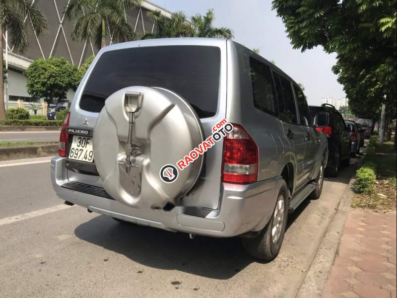 Chính chủ bán Mitsubishi Pajero 3.0 đời 2005, màu bạc, xe nhập-1