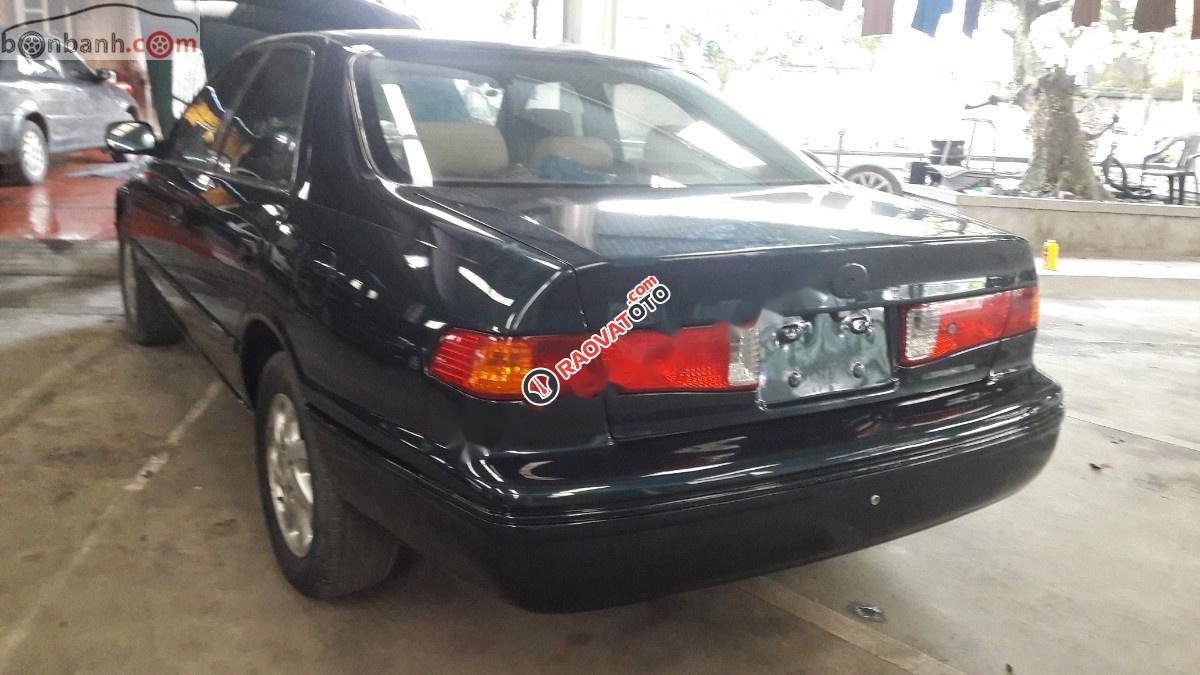 Bán Toyota Camry 3.0 V6 năm sản xuất 2001, màu xanh lam-1