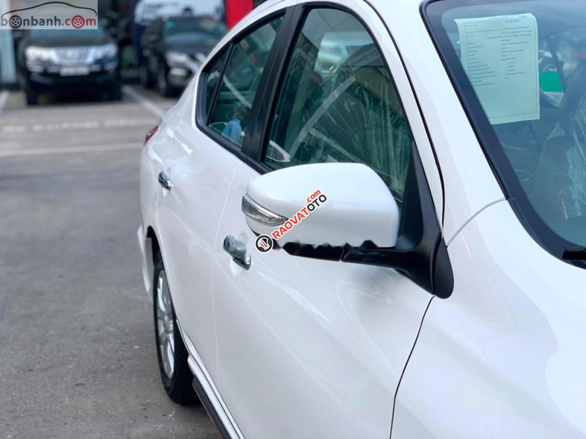 Bán Nissan Sunny XT Premium năm sản xuất 2019, màu trắng -5