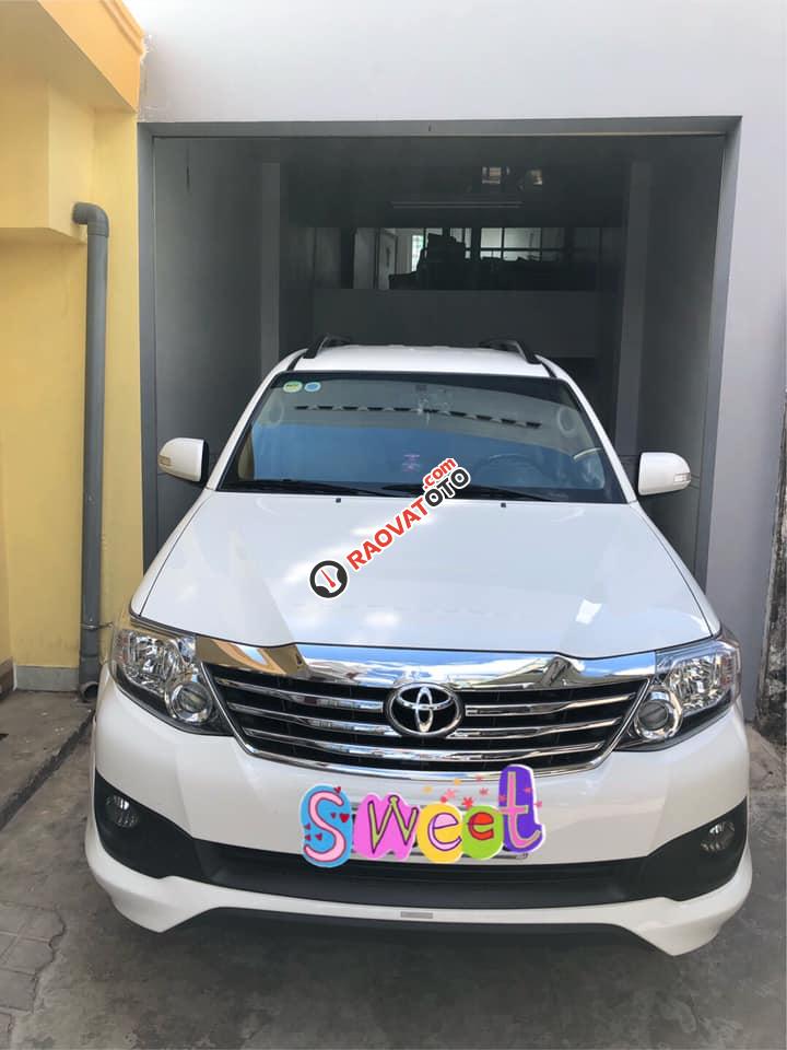 Bán Toyota Fortuner Sportivo 2014 tự động, trắng, xe zin đẹp lộng lẫy-8