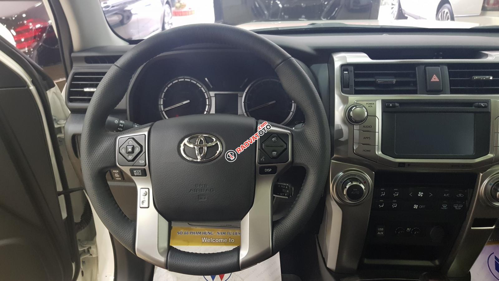 Bán xe Toyota 4 Runner Limited năm sản xuất 2018, màu trắng, nhập khẩu nguyên chiếc-8