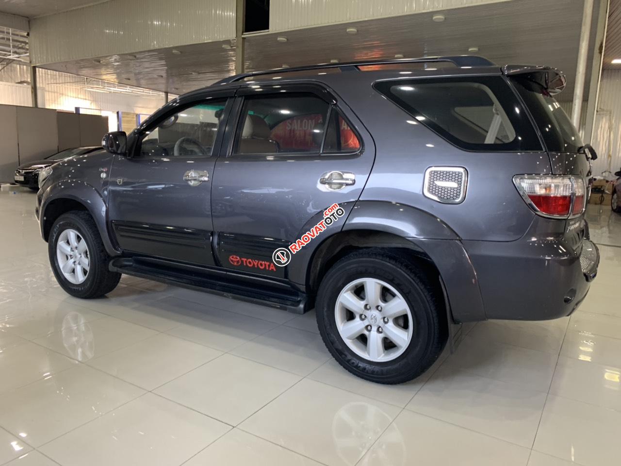 Cần bán xe Toyota Fortuner năm 2009, màu xanh lam, giá cạnh tranh-7