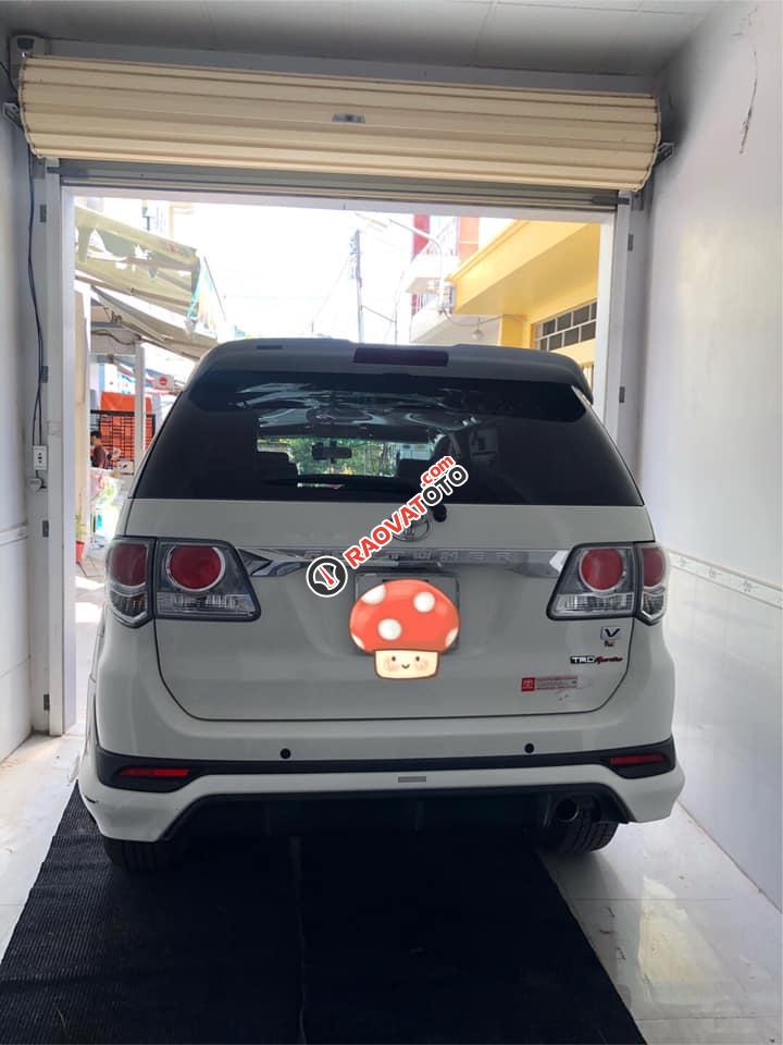 Bán Toyota Fortuner Sportivo 2014 tự động, màu trắng-3