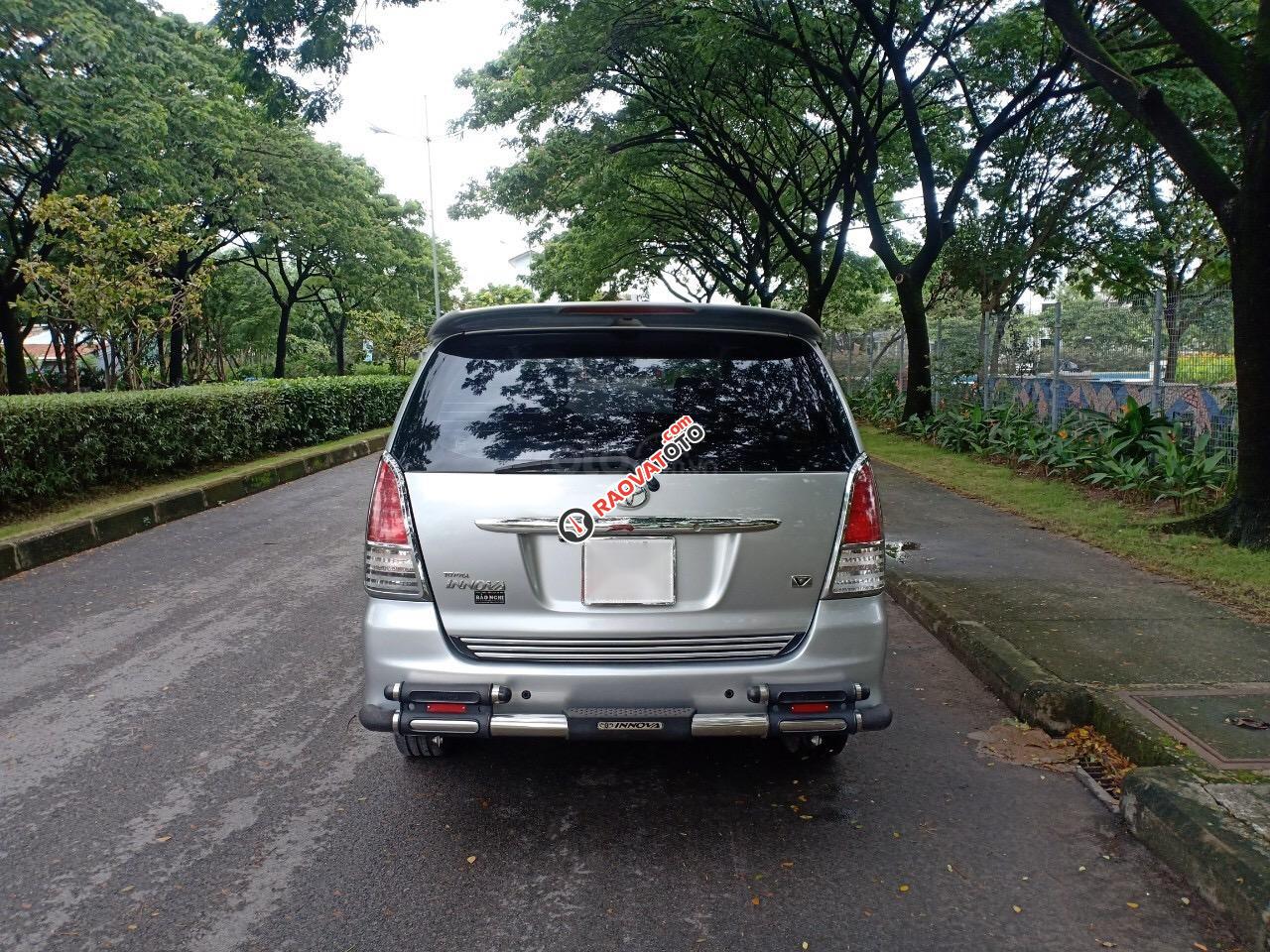 Bán xe Toyota Innova 2.0 2009, bản số tự động, nhà chạy cần bán 380 triệu-3