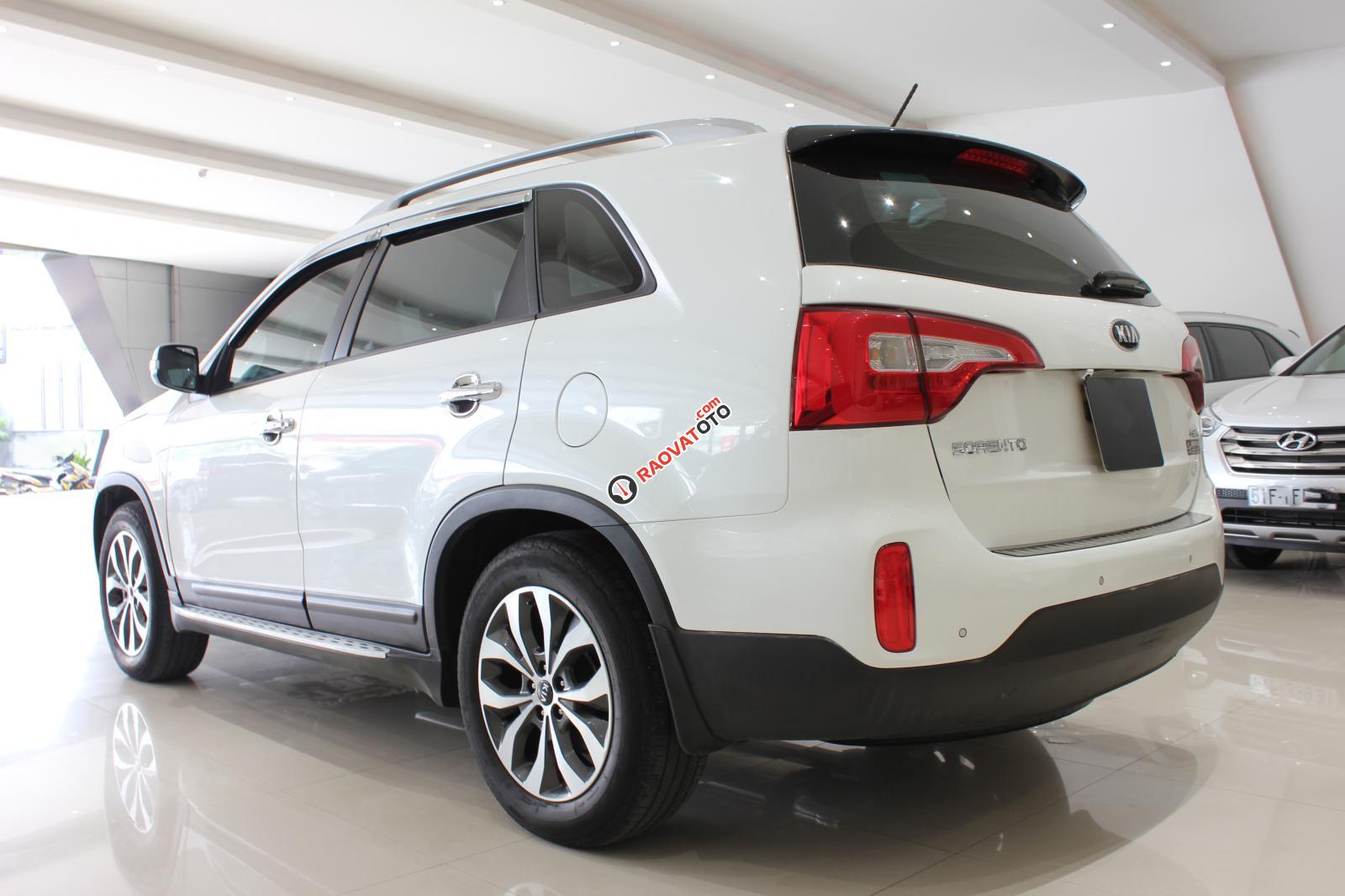 Bán Kia Sorento DATH (full) sản xuất năm 2017, màu trắng giá cạnh tranh-9