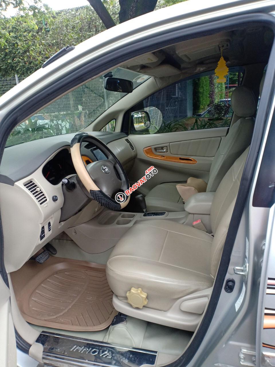 Bán xe Toyota Innova 2.0 2009, bản số tự động, nhà chạy cần bán 380 triệu-5