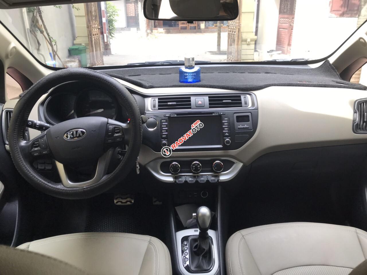 Cần bán Kia Rio đời 2016, màu đỏ, nhập khẩu-1