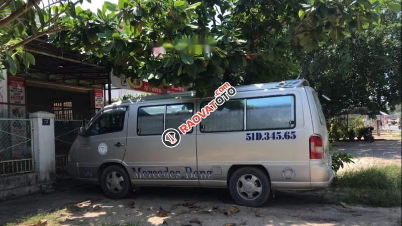 Bán Mercedes Sprinter 6 chỗ, 800kg, đời 2003, màu bạc, giá 100tr-0