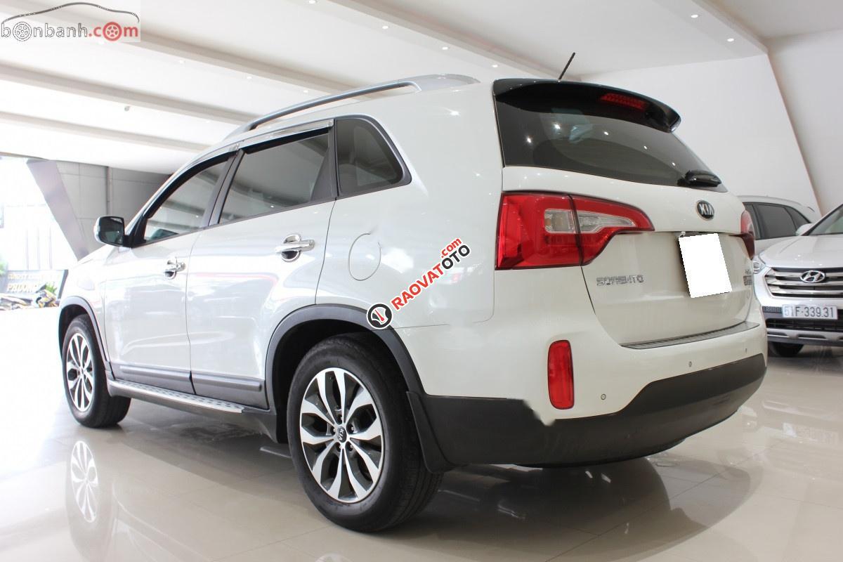 Bán Kia Sorento DATH 2017, màu trắng, xe gia đình-3