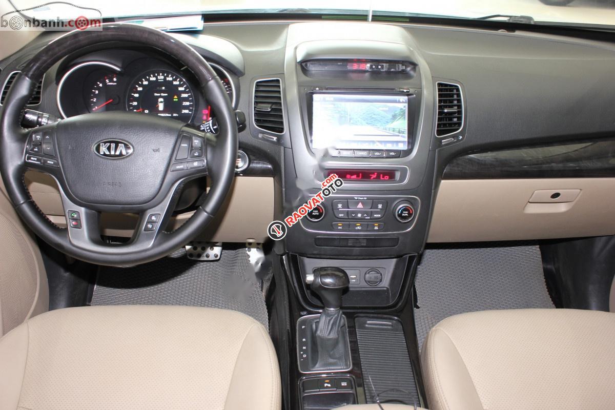 Bán Kia Sorento DATH 2017, màu trắng, xe gia đình-2