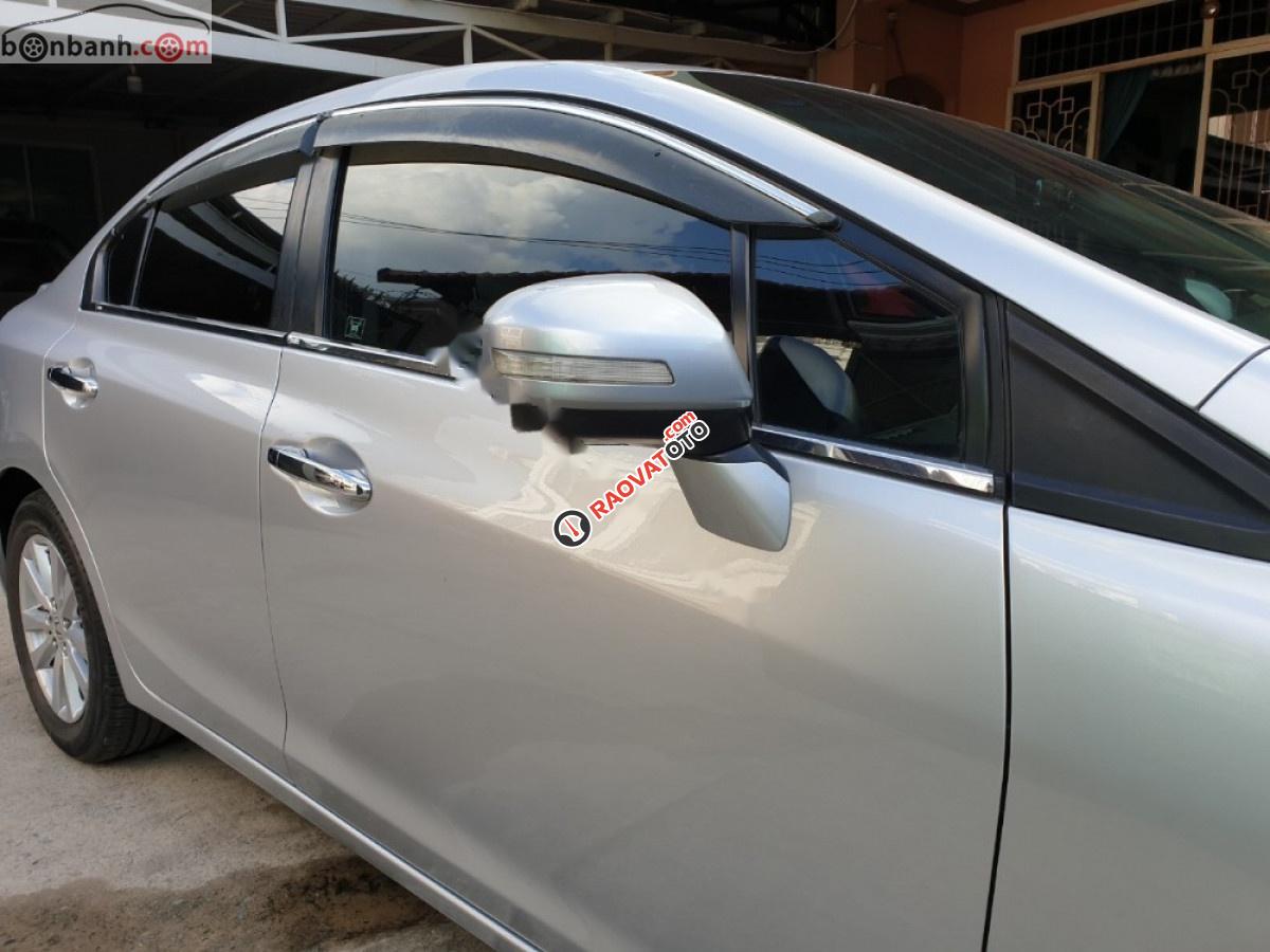 Cần bán gấp Honda Civic 2.0AT đời 2013, màu bạc-2