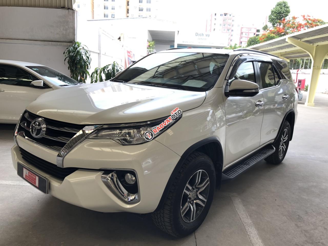 Bán Fortuner V 1 cầu 2017, nhập nguyên xe, giảm lên đến 40tr cho khách thiện chí-1