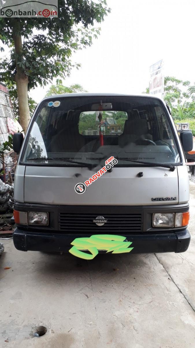 Cần bán xe Nissan Urvan 2.0 MT đời 1994, màu bạc, xe nhập-3