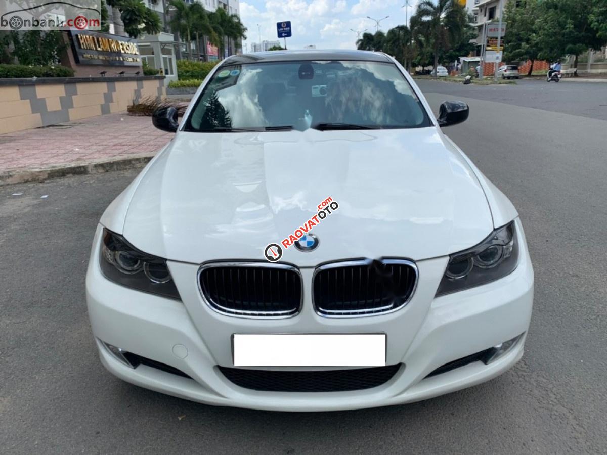 Cần bán lại xe BMW 3 Series 320i sản xuất năm 2009, màu trắng, đăng ký 2010, biển số thành phố-8