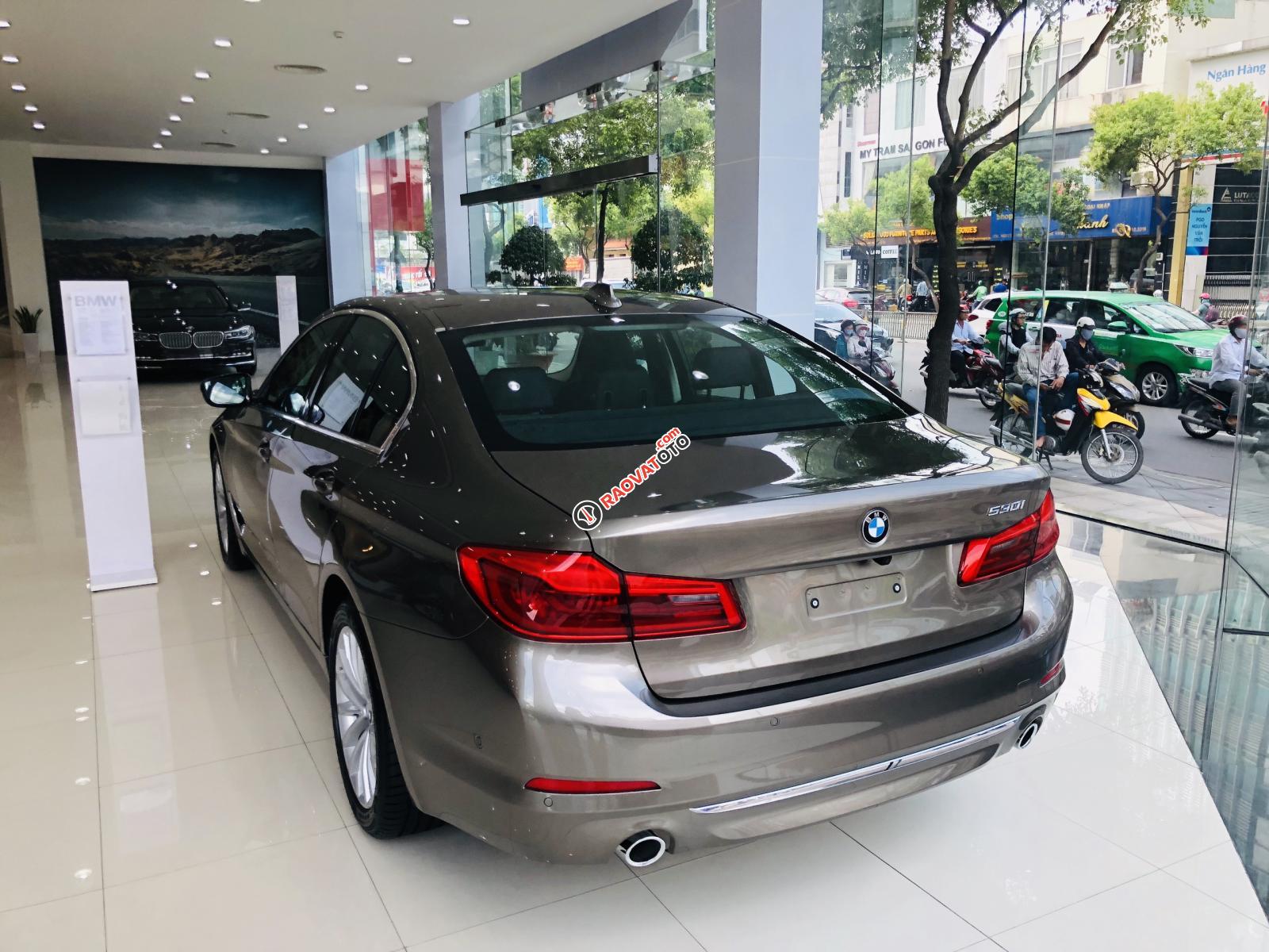 BMW 5 Series 530i - Luxury, nhập khẩu nguyên chiếc từ Đức, xe chuẩn từ Châu Âu - giảm giá mạnh-7