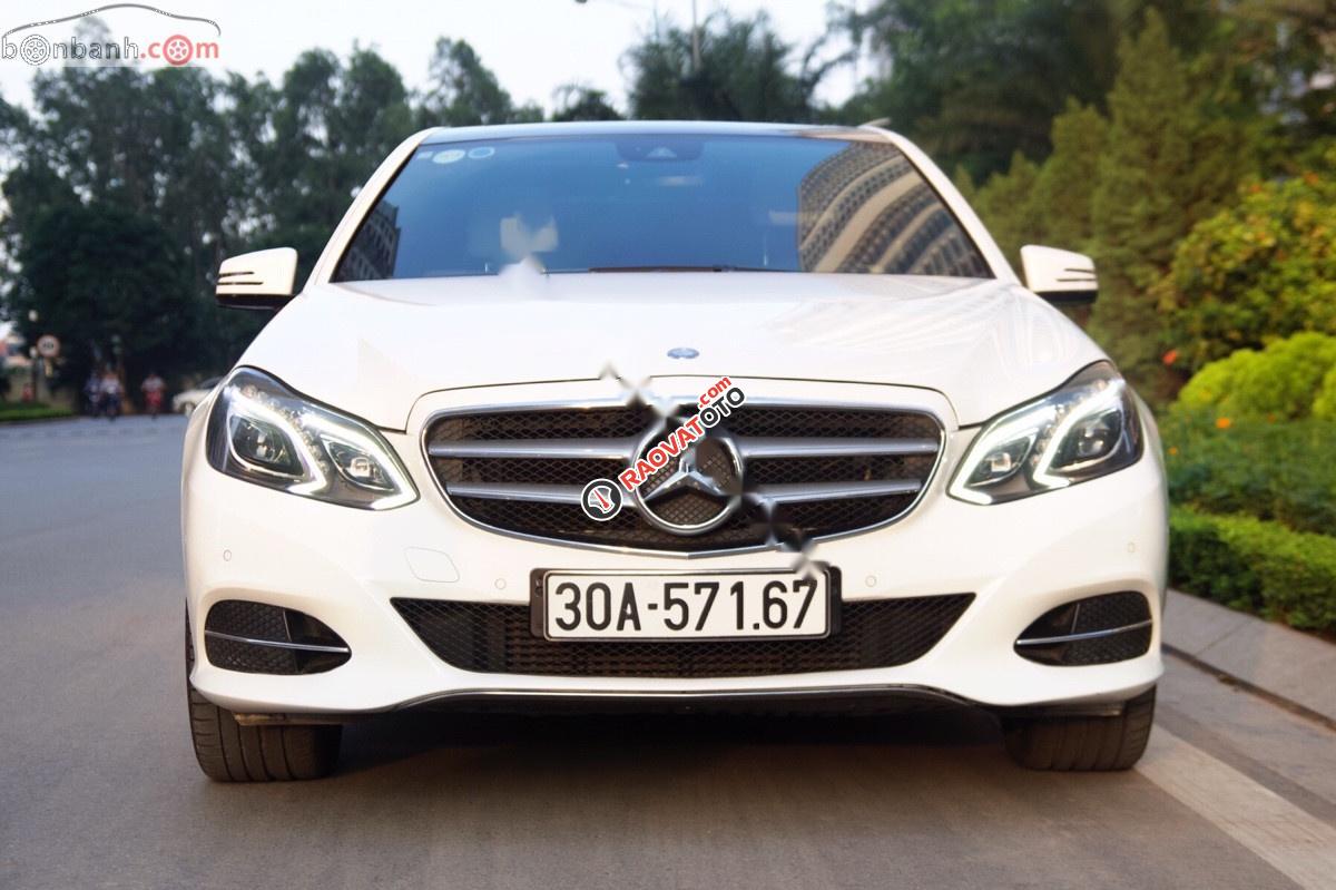 Cần bán gấp Mercedes E250 năm sản xuất 2014, màu trắng, nhập khẩu nguyên chiếc-0