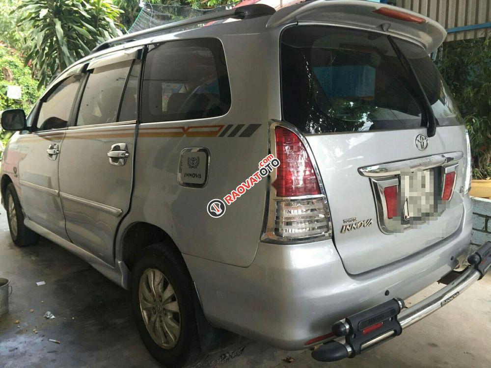 Bán Toyota Innova 2006, màu bạc, chính chủ, giá tốt-1