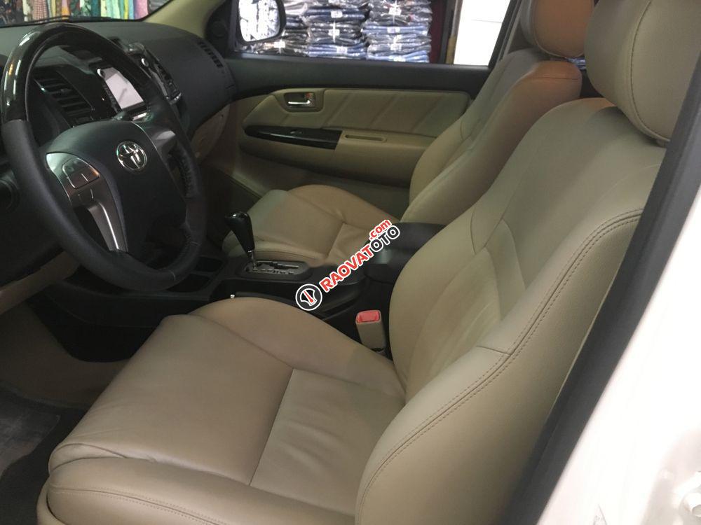 Bán Toyota Fortuner Sportivo sản xuất năm 2014, màu trắng số tự động, giá chỉ 780 triệu-5