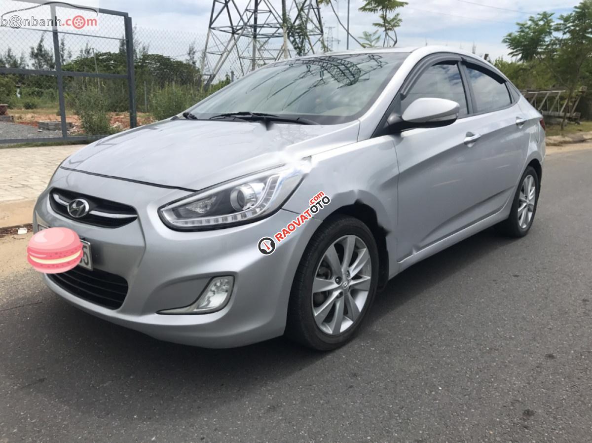 Bán Hyundai Accent Blu đời 2014, màu bạc, nhập khẩu nguyên chiếc số sàn-7