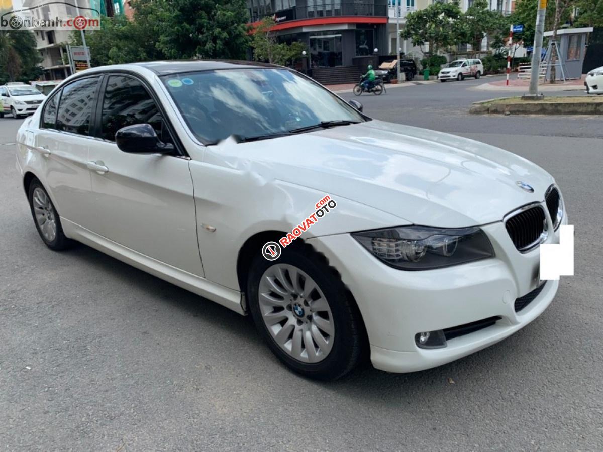 Cần bán lại xe BMW 3 Series 320i sản xuất năm 2009, màu trắng, đăng ký 2010, biển số thành phố-6