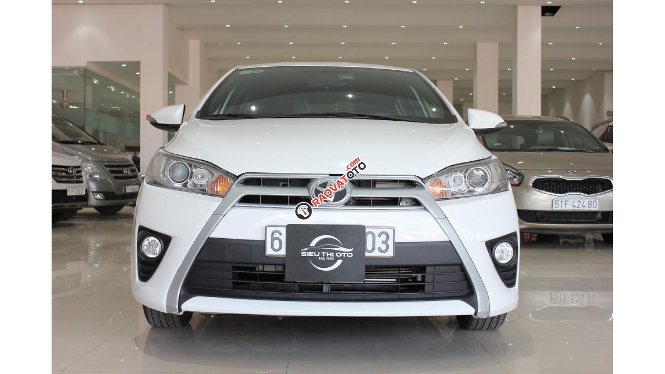 HCM: Toyota Yaris 1.3 AT 2015 - Xe màu trắng, trả trước chỉ từ 156 triệu-0