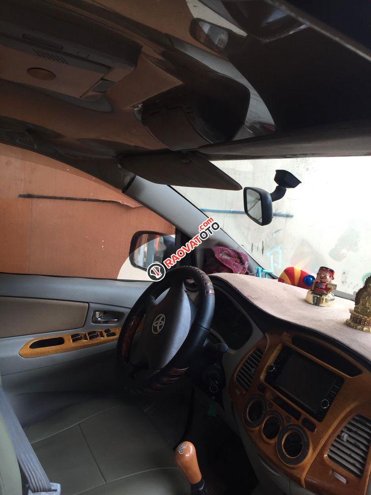 Bán Toyota Innova 2006, màu bạc, chính chủ, giá tốt-2