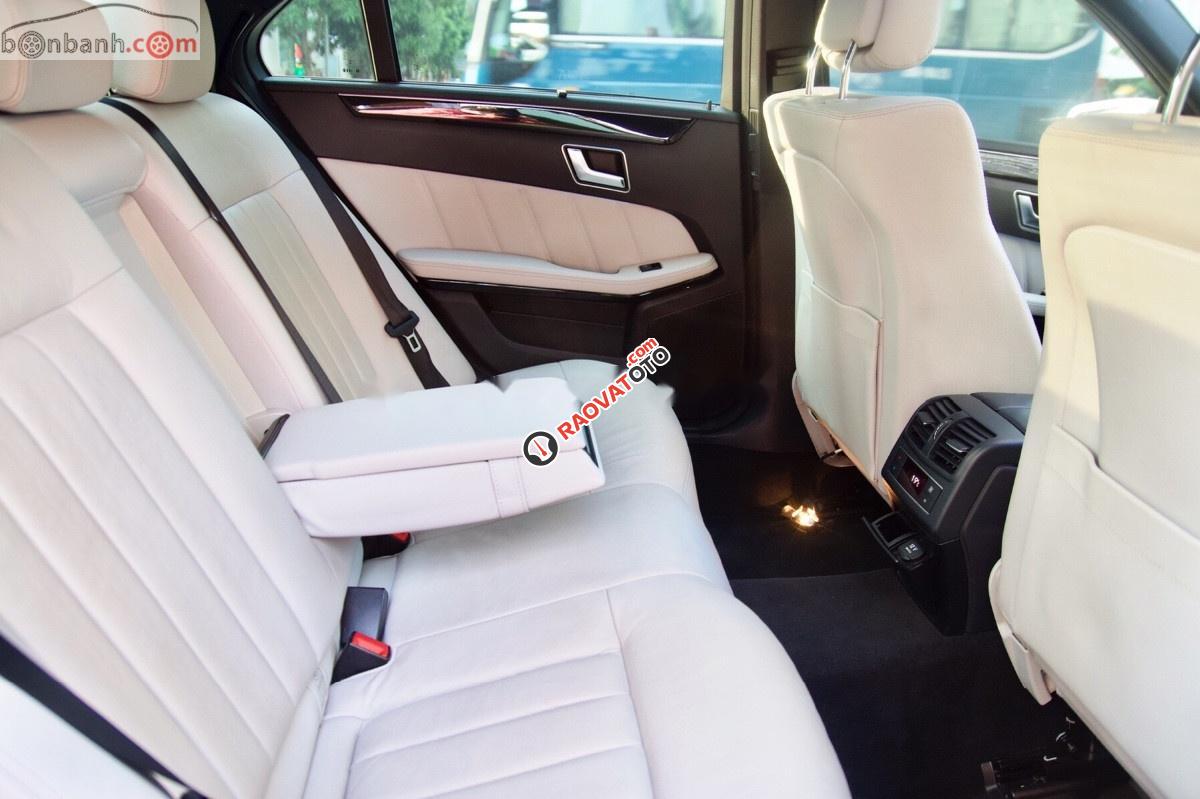 Cần bán gấp Mercedes E250 năm sản xuất 2014, màu trắng, nhập khẩu nguyên chiếc-6