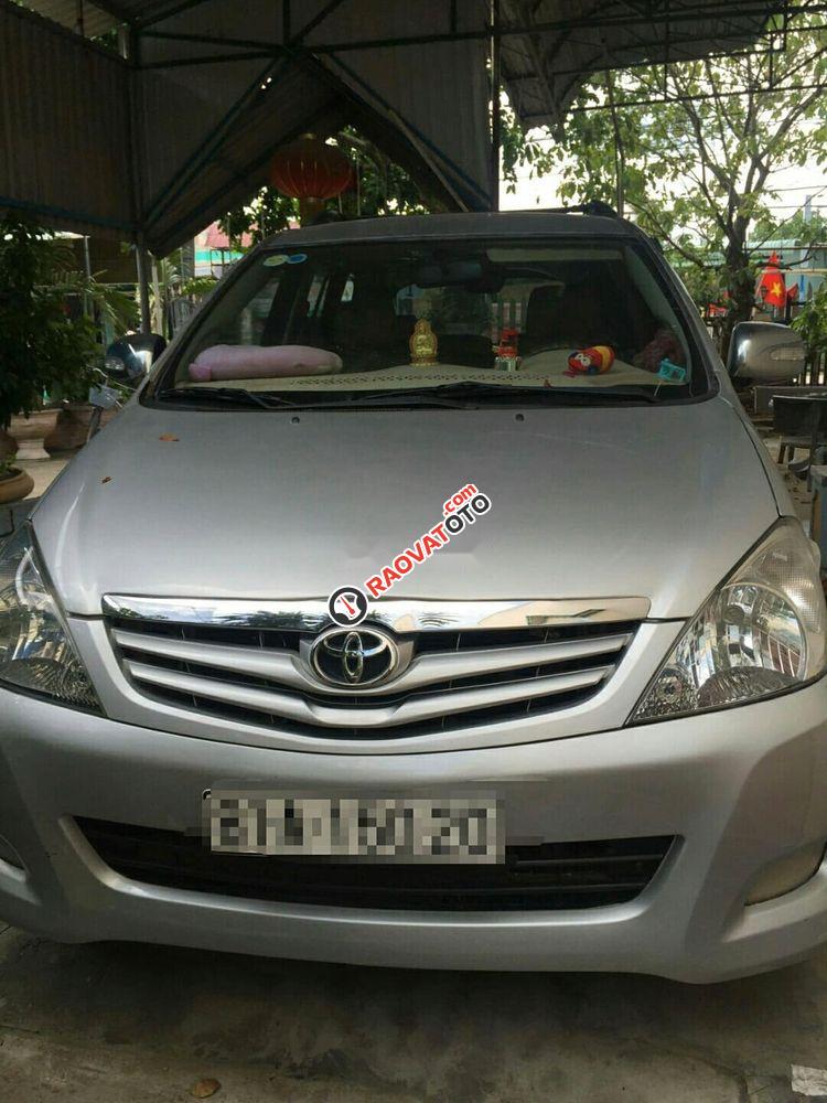 Bán Toyota Innova 2006, màu bạc, chính chủ, giá tốt-0