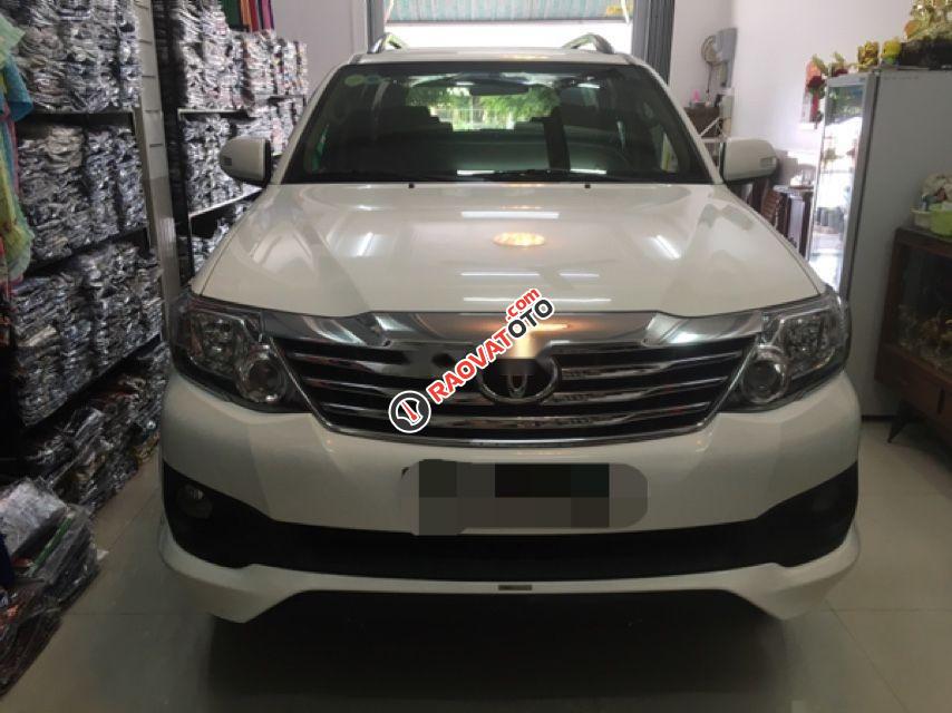 Bán Toyota Fortuner Sportivo sản xuất năm 2014, màu trắng số tự động, giá chỉ 780 triệu-0