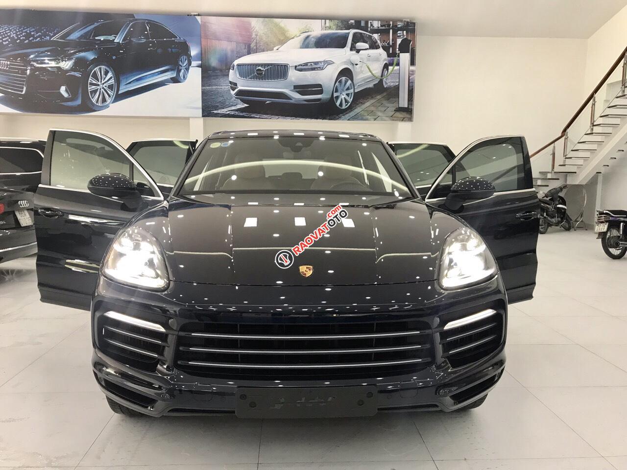 Cần bán xe Porsche Cayenne S năm sản xuất 2018, nhập khẩu-8