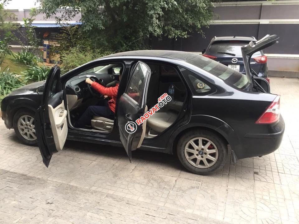 Bán Ford Focus 1.8MT đời 2007, màu đen, 5 chỗ-3