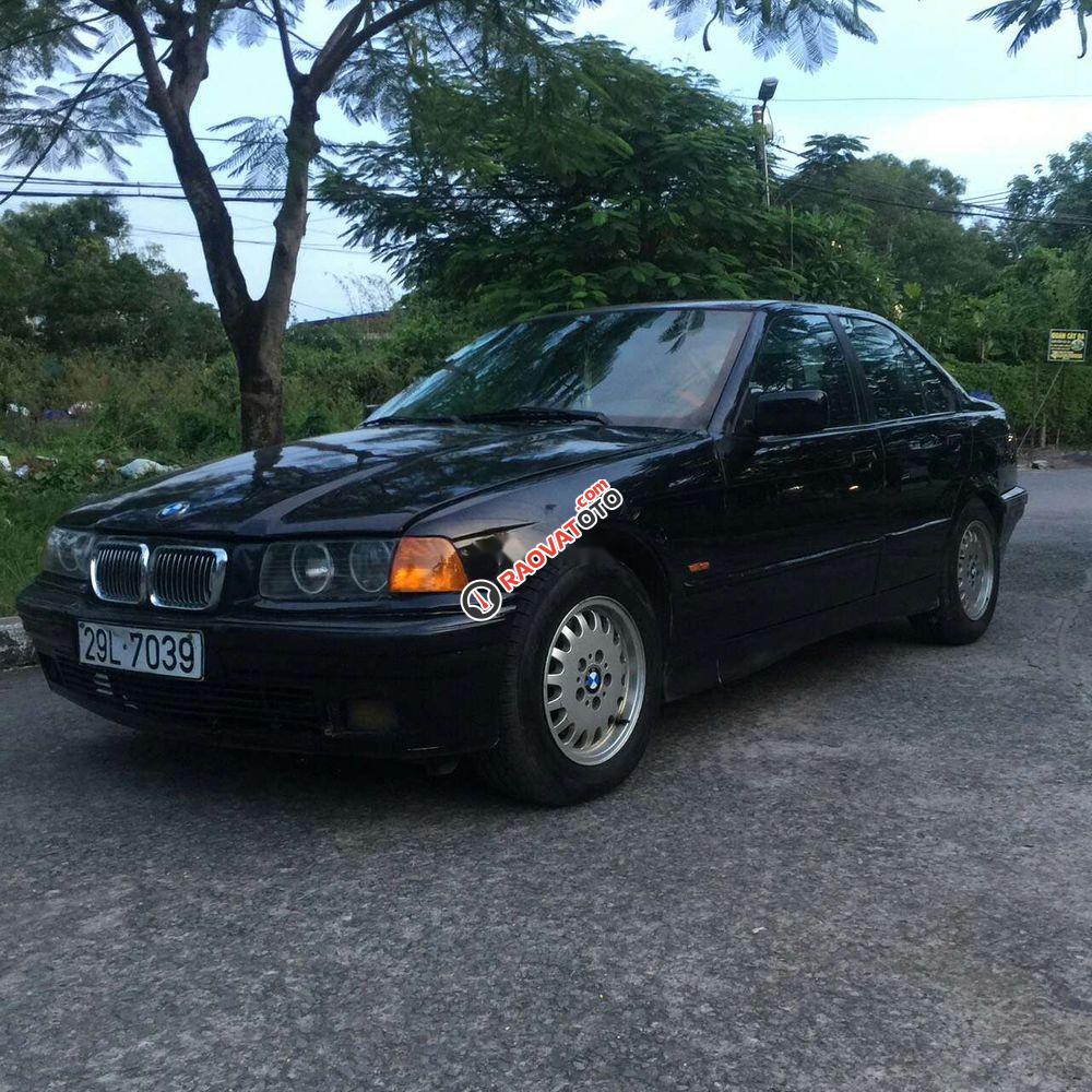 Bán xe BMW 320i đời 1999, màu đen-2