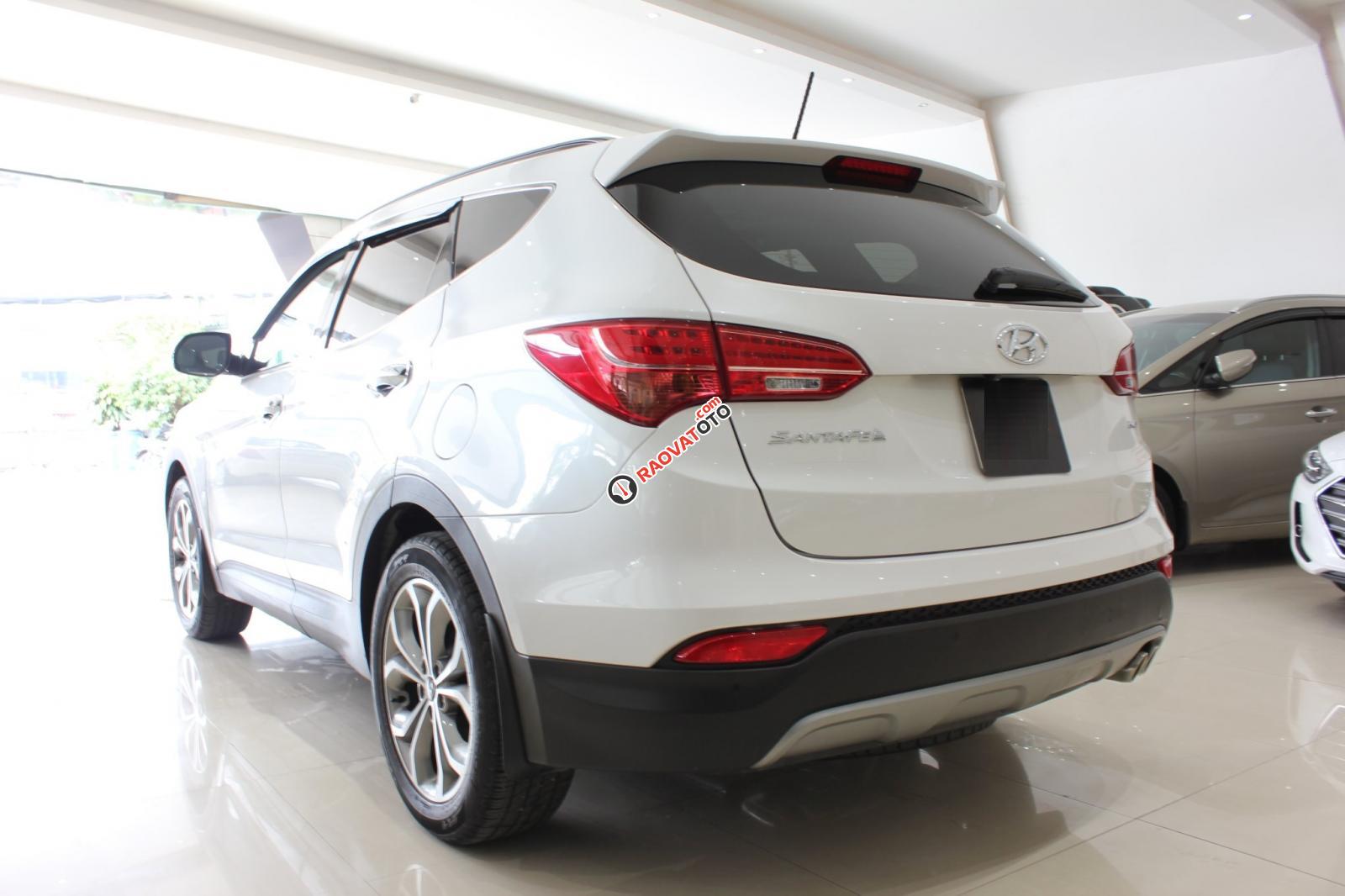 Bán xe Hyundai Santa Fe 4WD 2015, màu trắng, giá 870tr-8